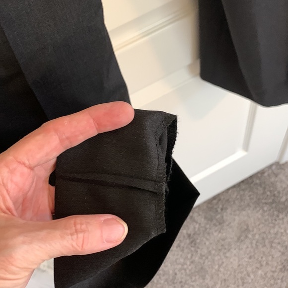 Joseph Abboud suit. - Picture 14 of 16